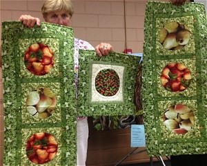 Fruit and Veggies Table Runner and Place Mats
